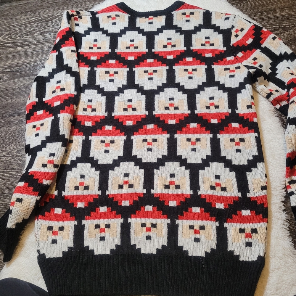 H&M Mens Jolly Santas Sweater Black, White And Red Sz S - Picture 7 of 8